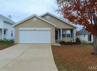 236 Autumn Oaks Dr, Troy, MO 63379