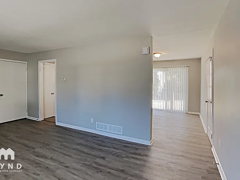 5279 Joan Of Arc Pl — Photo 6