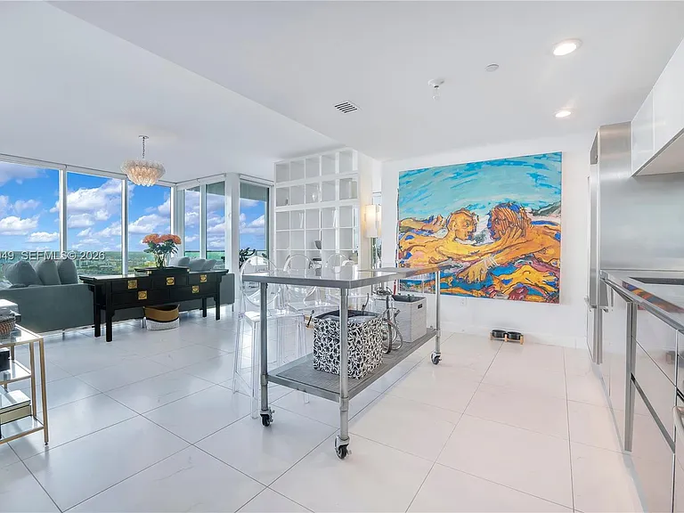 1040 Biscayne Blvd #3306 — Photo 12