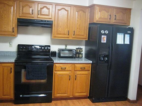 2nd image of 5 Donna Ct