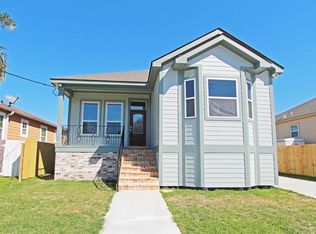 5513 Warrington Dr, New Orleans, LA 70122