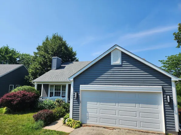 1998 N Karen Ln, Round Lake Beach, IL 60073