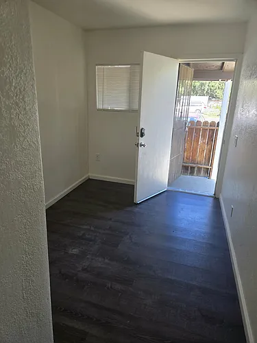 154 5th St #1 Photo 1