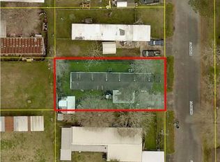 Sherry St, Sulphur, LA 70665