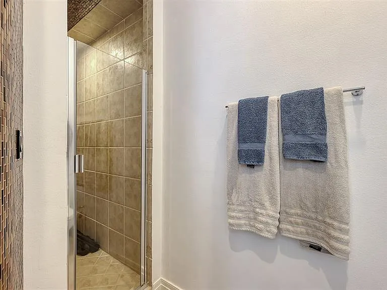 235 Cocoanut Ave #128E — Photo 48