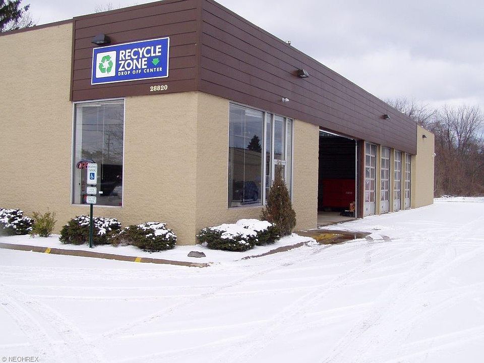 2nd image of 28820 Lorain Rd