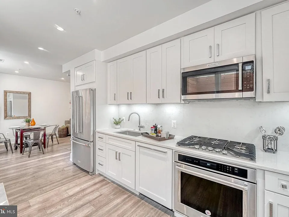 2434 16th St NW #B102