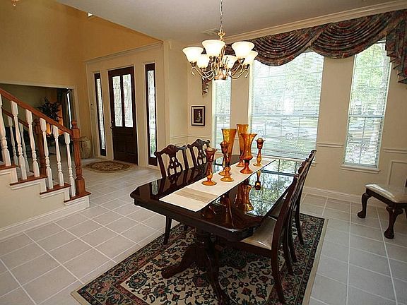 4th image of 38 Rivercoach Ln