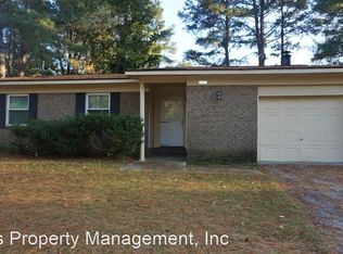 2550 Graham Rd, Fayetteville, NC 28304