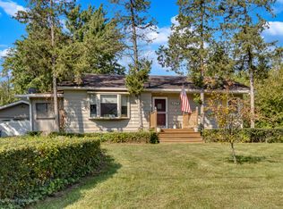 7254 Fair Elms Ave, Burr Ridge, IL 60527