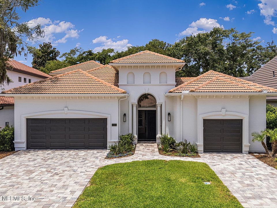 1st image of 105 LAUREL Way