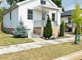 946 Arthur Rd #2, Windsor, ON N8Y 3Y3