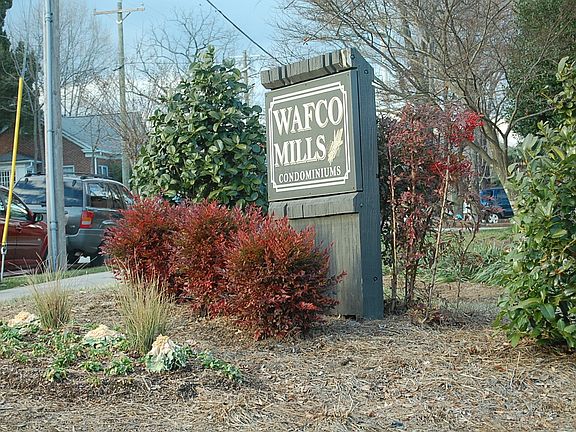 5th image of 104B Wafco Ln