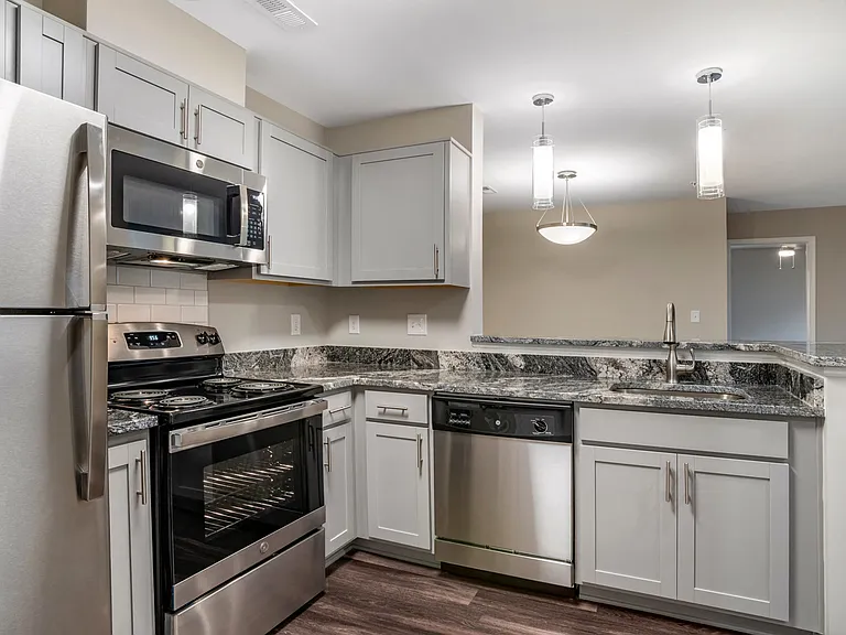 Saybrooke Apartments — Photo 18