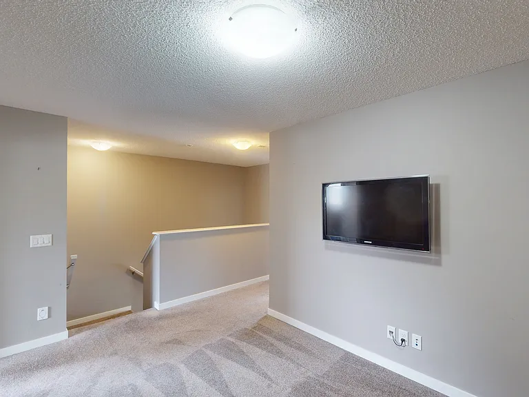 228 Chaparral Valley Mews SE — Photo 11