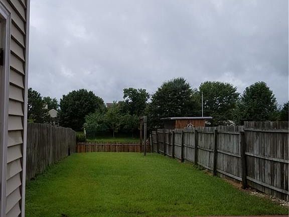 5th image of 3013 Glastonbury Cir