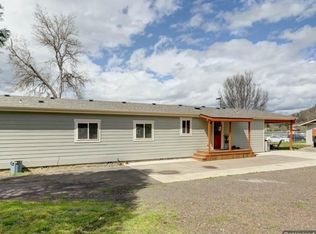 257 E Main St, Eagle Pt, OR 97524