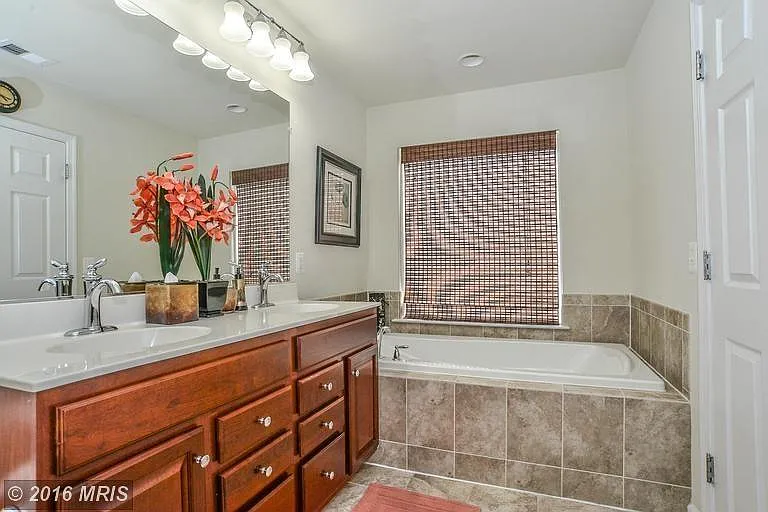 Master Bath2