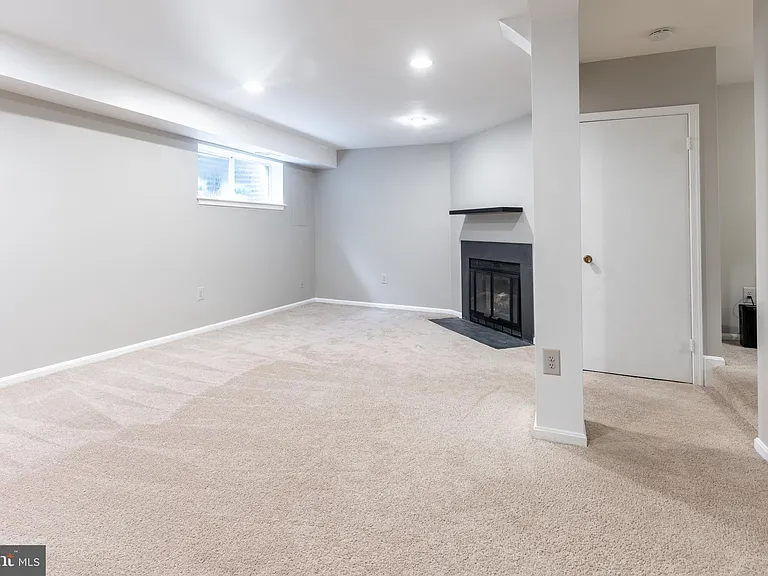 8020 Bethelen Woods Ln — Photo 31