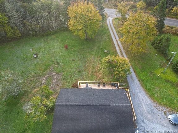 2nd image of 149 Bloomfield Ridge Rd S