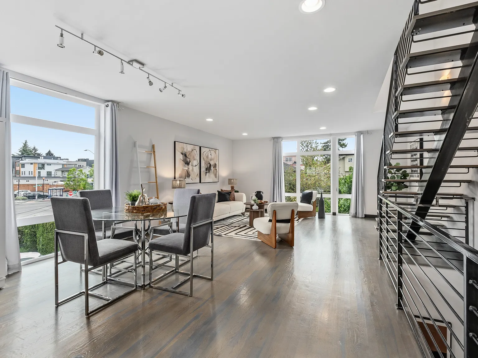 3 bed, 2.5 bath, 1634 sqft, $4,395 — Photo 1