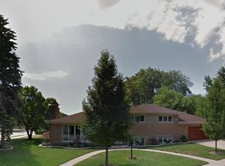 4001 W Lunt Ave, Lincolnwood, IL 60712