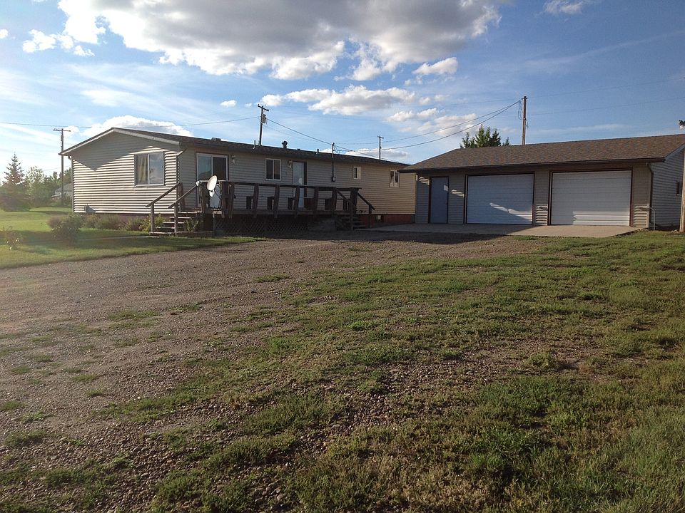 2nd image of 204 Railroad Ave