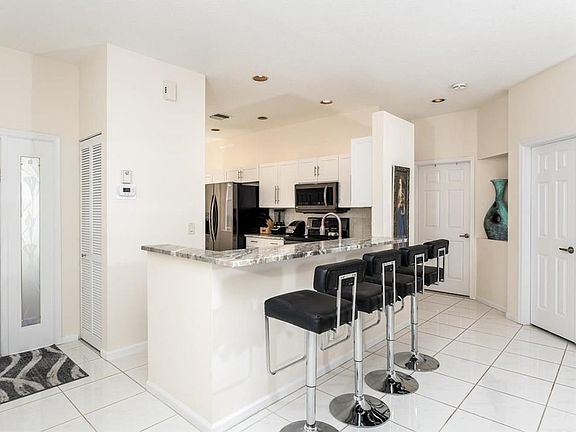 5th image of 9579 Crescent View Drive #0