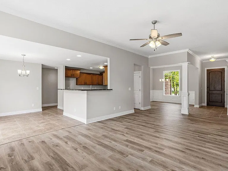 3002 Ballard Mill Dr — Photo 2