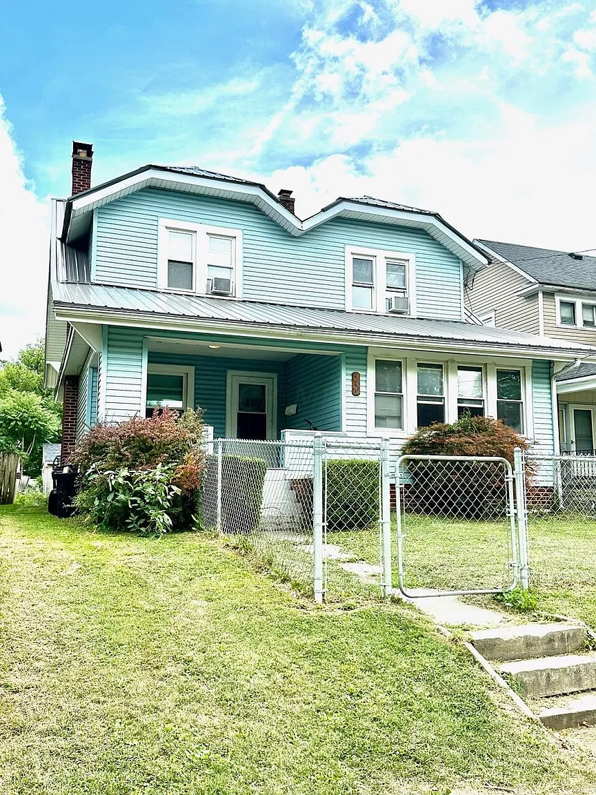 368 Windsor St photo 1