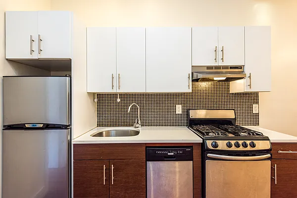 Rented by Nooklyn NYC LLC | media 36