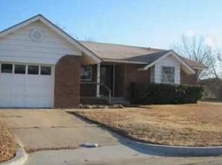 950 NW 5th St, Moore, OK 73160