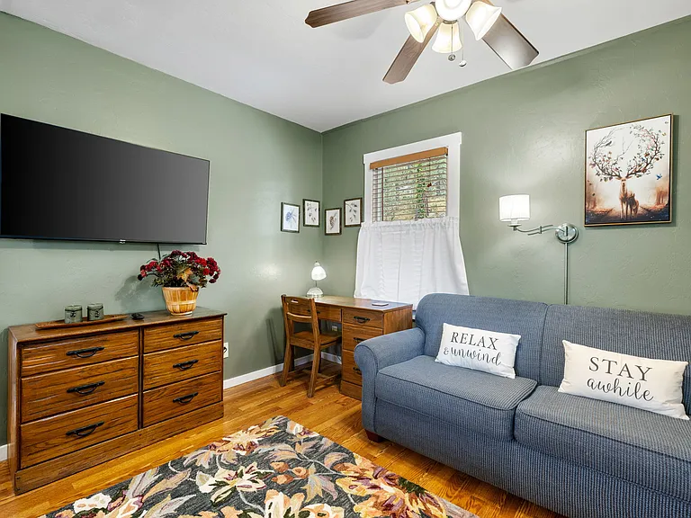 W Canyon Dr — Photo 22