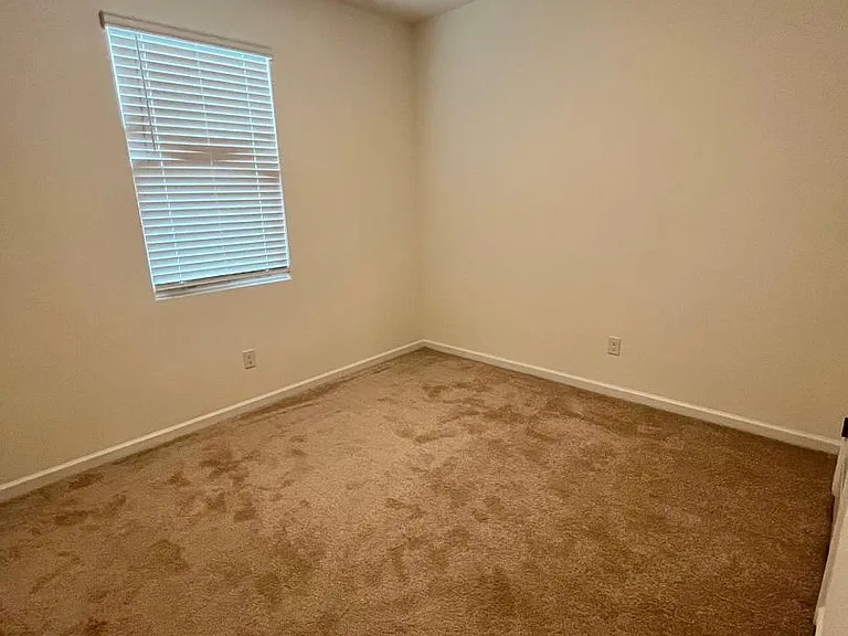 102 Alton Tucker Sr Blvd — Photo 12