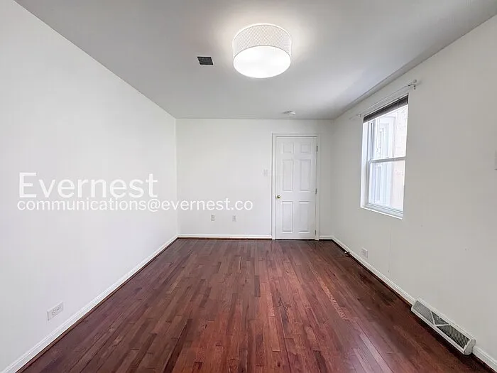 1631 S Charles St — Photo 10