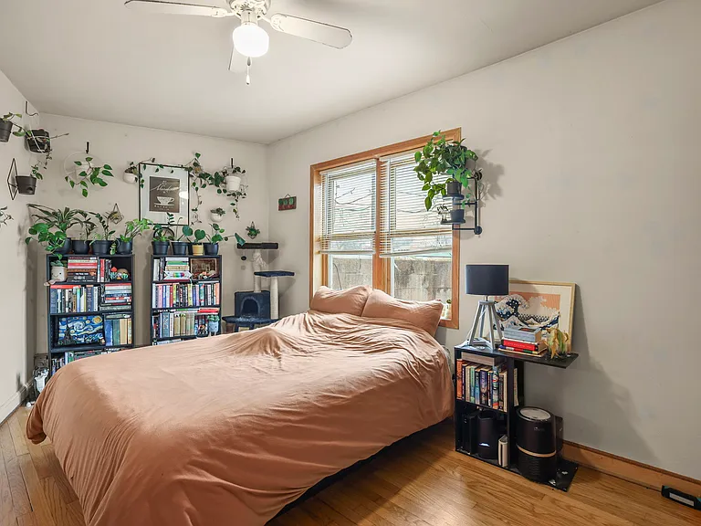 2609 University Ave #2 — Photo 14