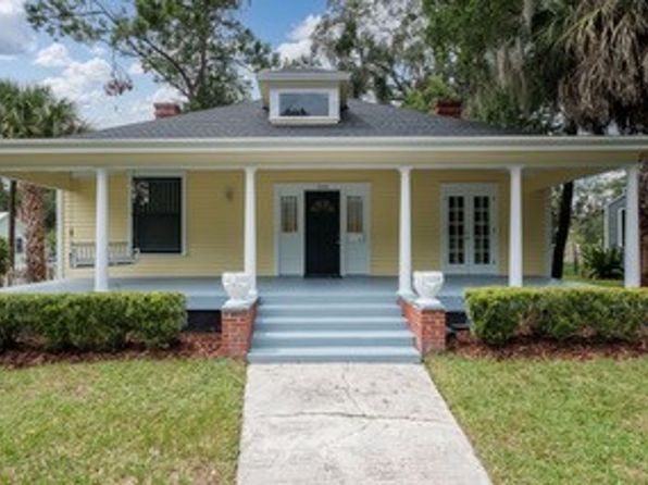 240 SW 3rd St APT A