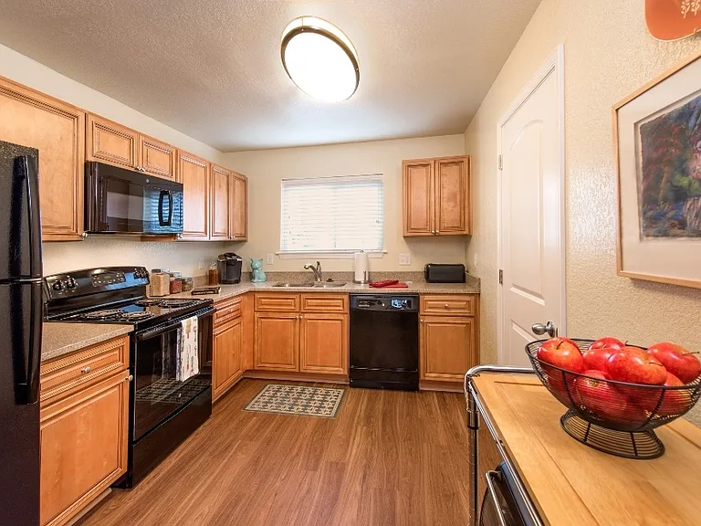 Haven Apartments — Photo 3
