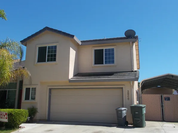 2060 Woodland Dr, Yuba City, CA 95991