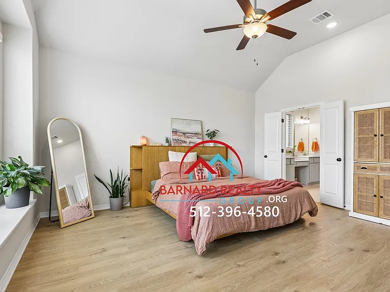 124 Fountain Grass Dr — Photo 17