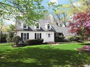 6 Cedarwood Ct, East Setauket, NY 11733