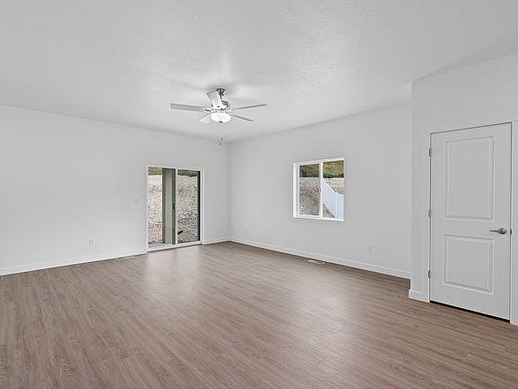 4th image of 7268 Slick Rock Way N
