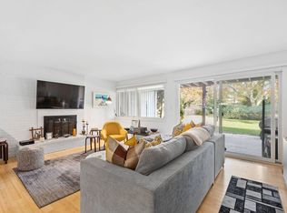 514 Pantigo Rd APT 7, East Hampton, NY 11937