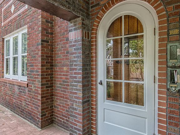 4th image of 7304 Amherst Ave