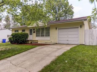 2252 Yorkshire Dr, Decatur, IL 62526