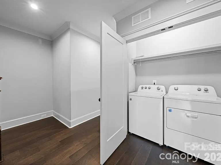 622 Mattie Rose Ln — Photo 29