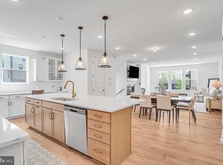 4975 Longmire Way, Chantilly, VA 20151