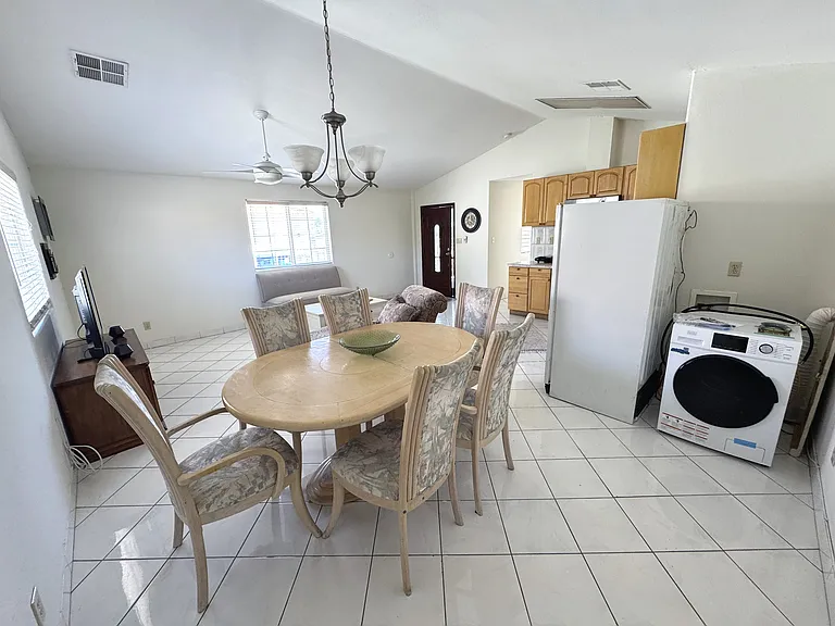74431 De Anza Way #A — Photo 1