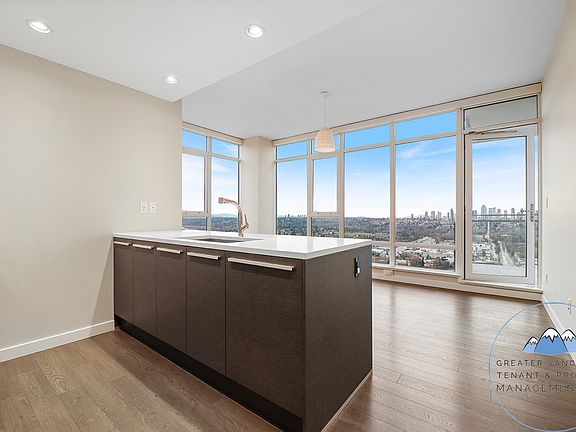 4th image of 4485 Skyline Dr #4407