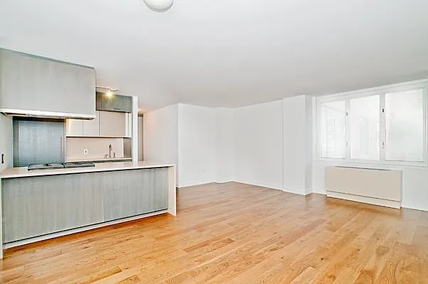 Rented by R New York | media 17